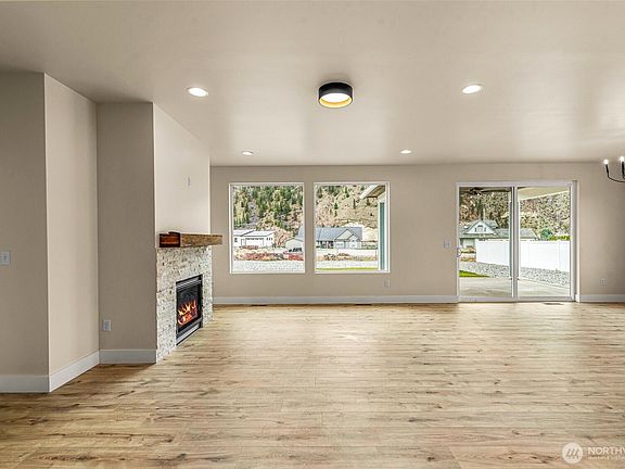 5th image of 3878 Stayman Flats Road