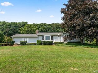 14600 Darling Rd, Milan, MI 48160