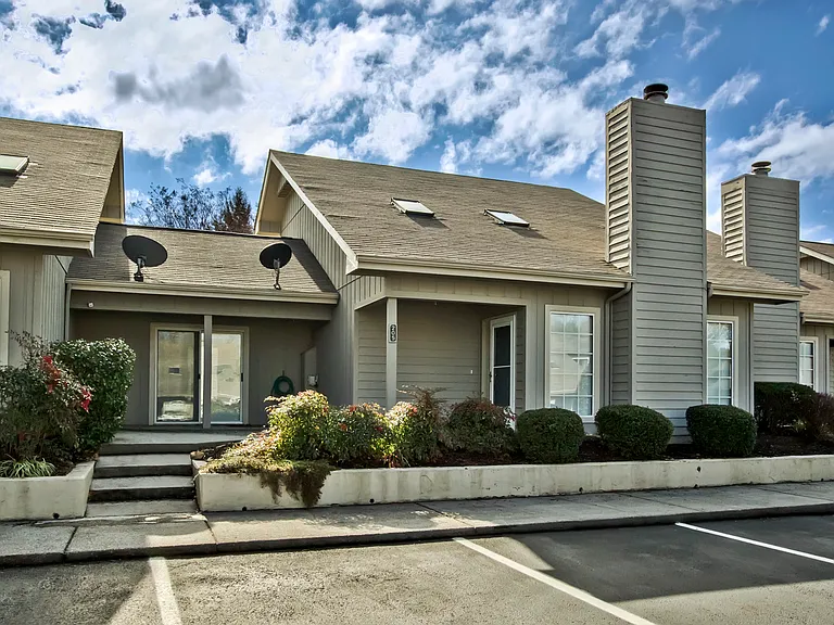 205 Chota View Cir — Photo 1