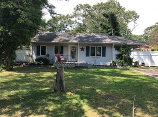 48 Hart Ave, Flanders, NY 11901