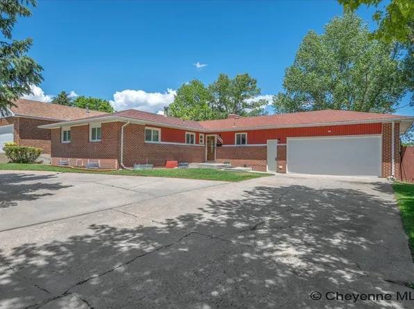 3520 Sunrise Rd, Cheyenne, WY 82001