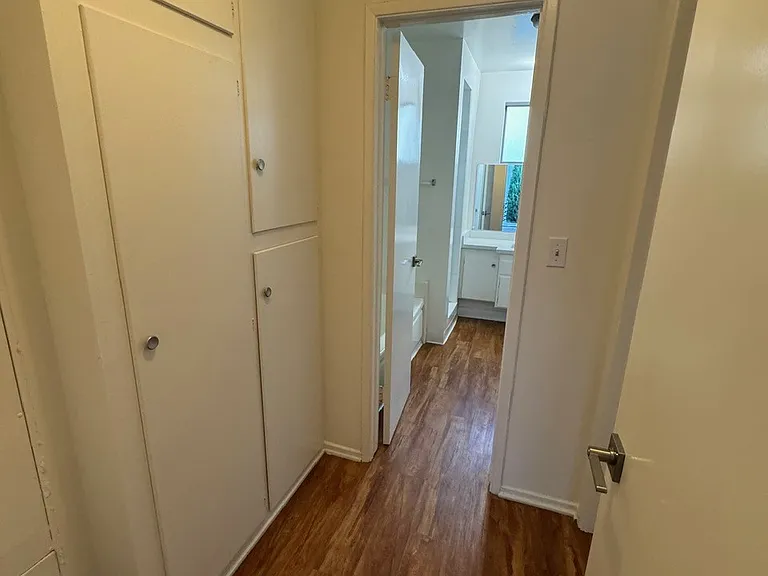 11993 Laurelwood Dr — Photo 12