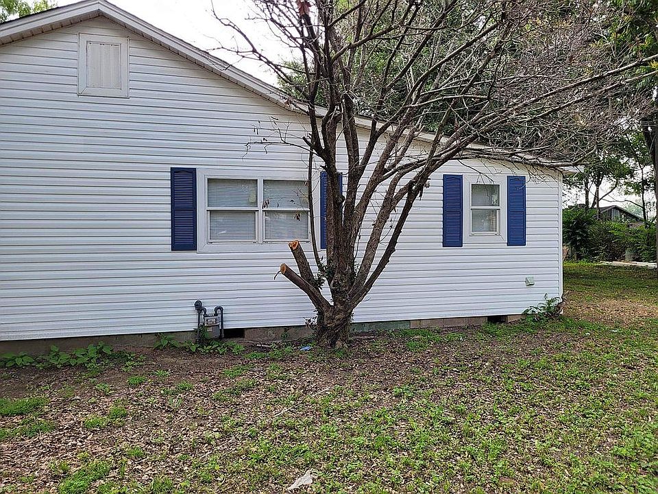 1st image of 602 E 7th St
