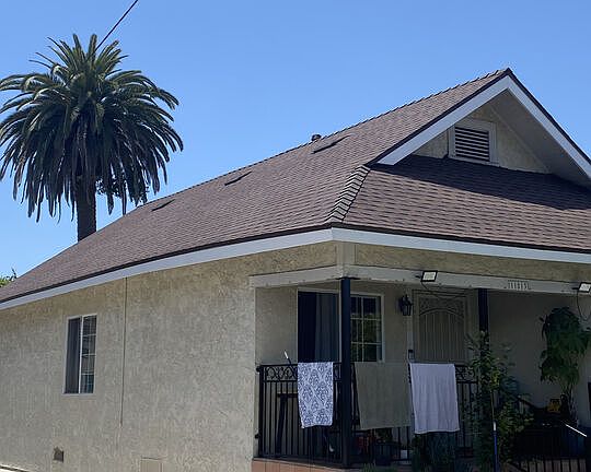 3rd image of 11813 Antwerp Ave