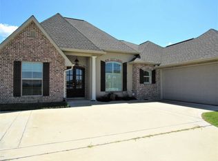 251 Longstreet Ln, Picayune, MS 39466