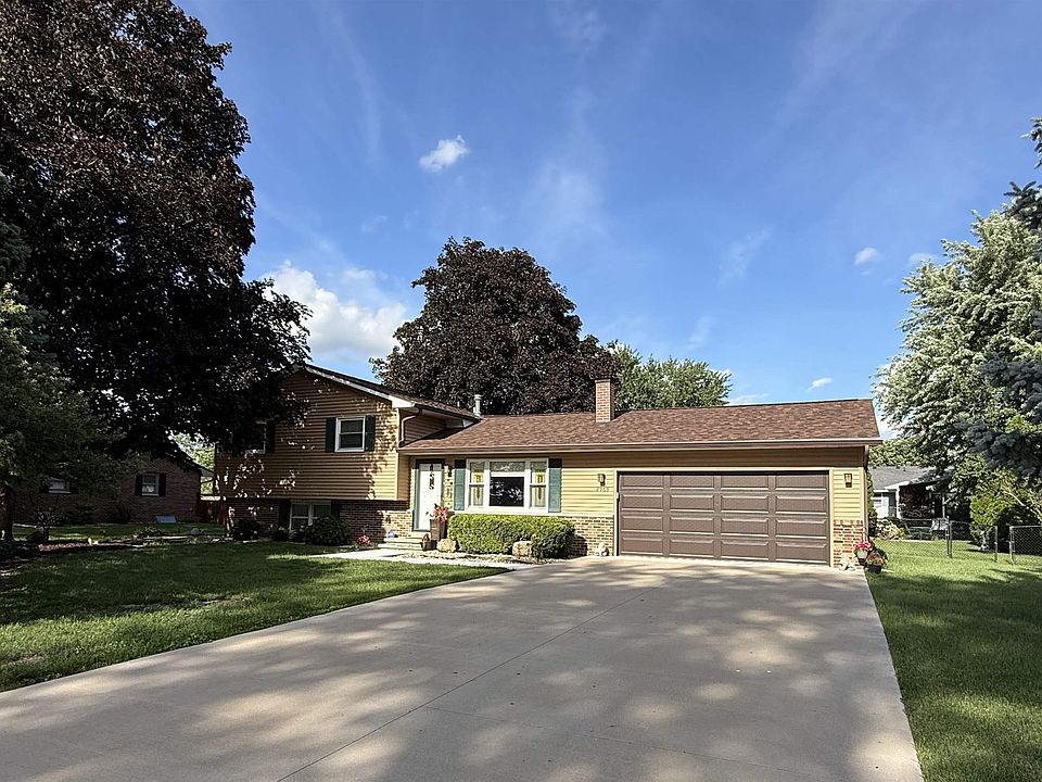 1st image of 2963 Lincoln Park Dr