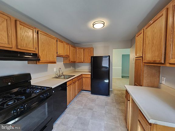 3rd image of 19417 Brassie Pl APT 102