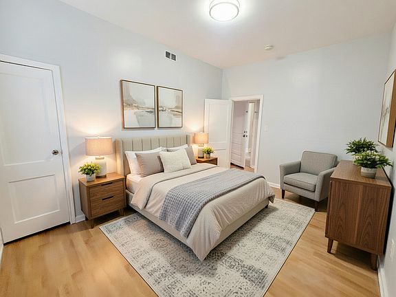 4th image of 423 Scott St APT 1