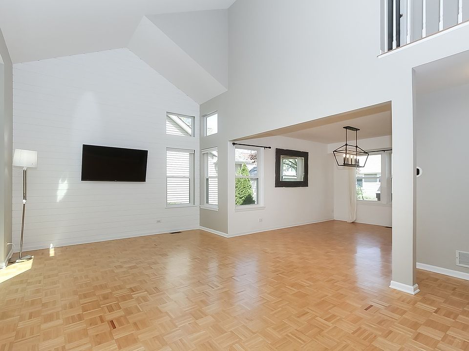 583 Crystal Springs Ct, Lake Zurich, IL 60047 Zillow