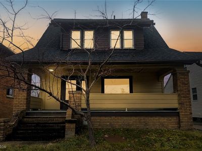 7911 Snow Rd, Parma, OH, 44129