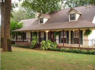 906 Ford Ave, Muscle Shoals, AL 35661