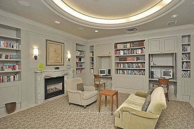25 Kingsbridge Garden Cir #622 — Photo 22