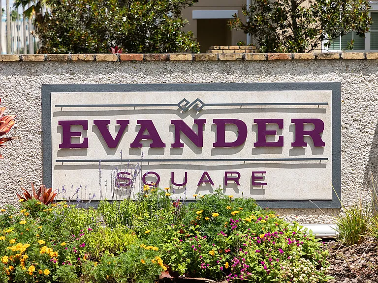 Evander Square — Photo 29