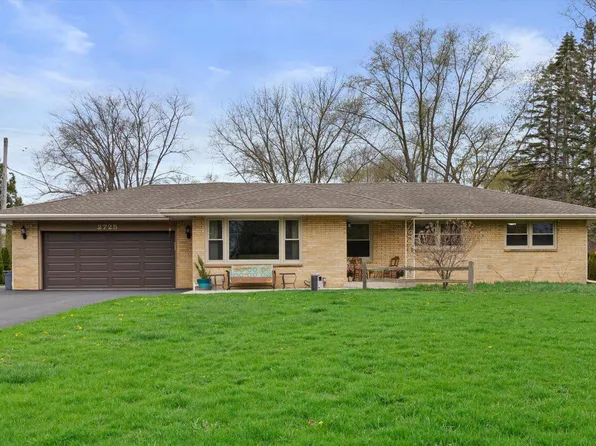 2725 Arbor DRIVE, Brookfield, WI 53005