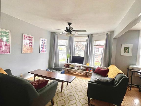 2nd image of 2705 N Humboldt Blvd #2707