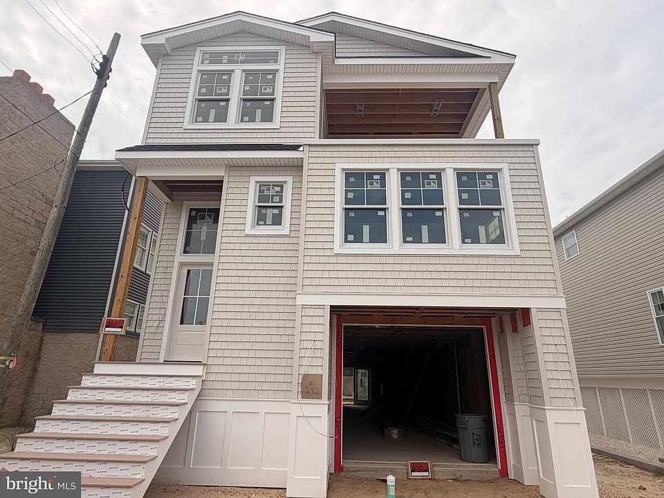 1st image of 242 W 21st St