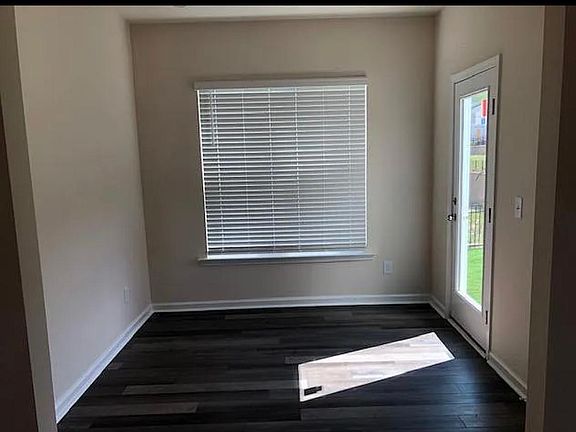2nd image of 614 Bucknell Way