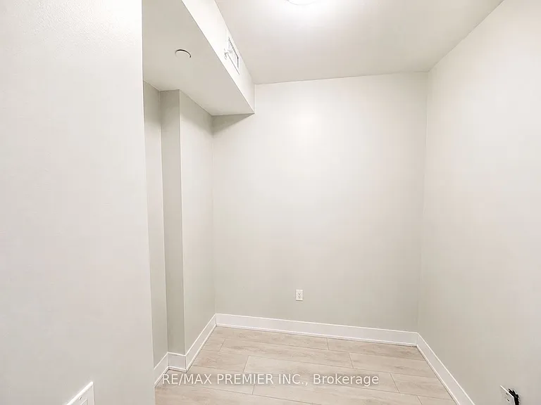 2908 Highway 7 Rd #1406 — Photo 33