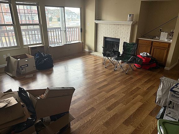 3rd image of 225 Shirley Ridge Dr