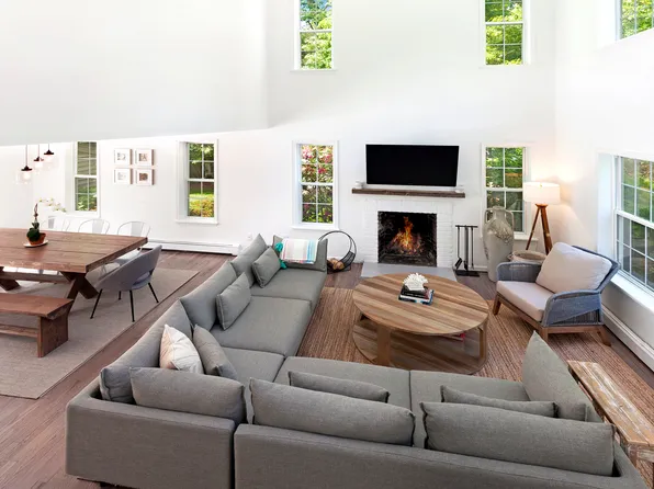 (undisclosed Address), East Hampton, NY 11937