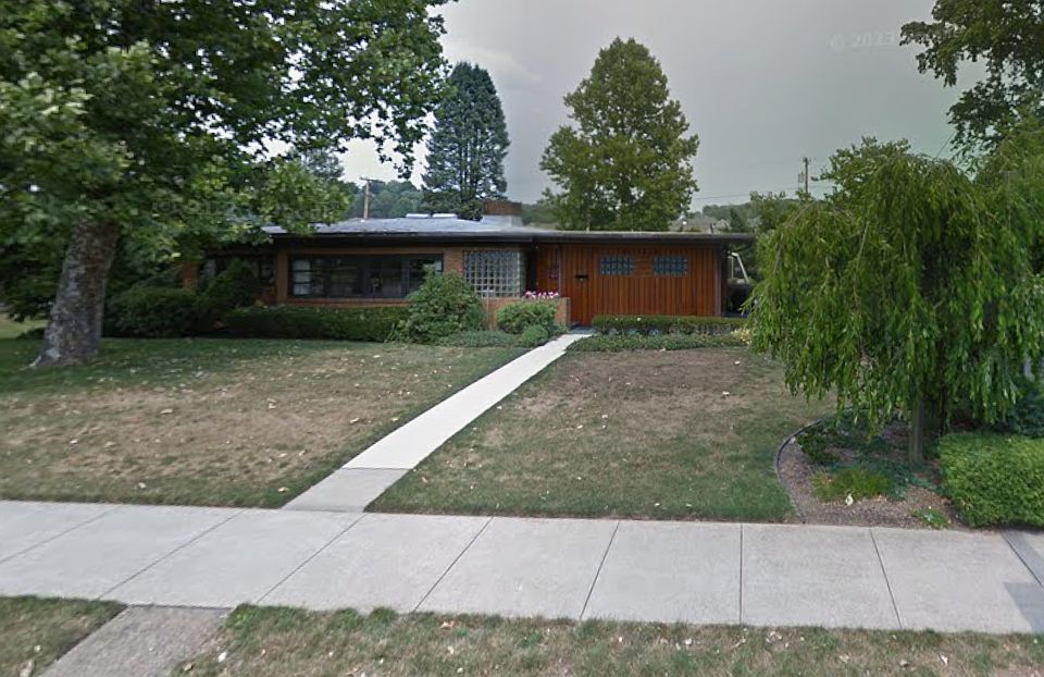 1st image of 1221 N Crater Ave
