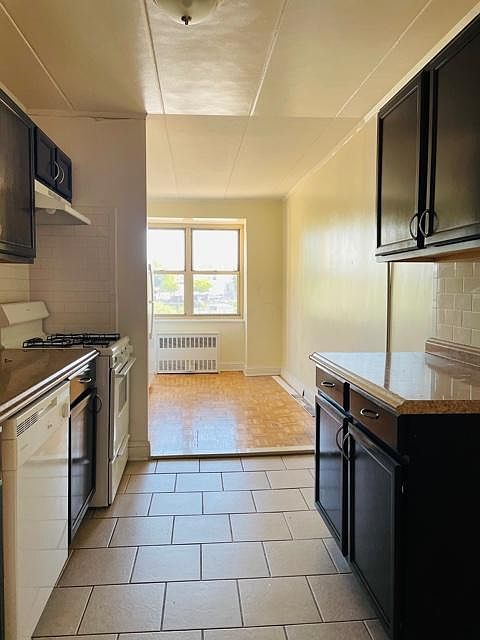 1st image of 3 Park Ave #4T