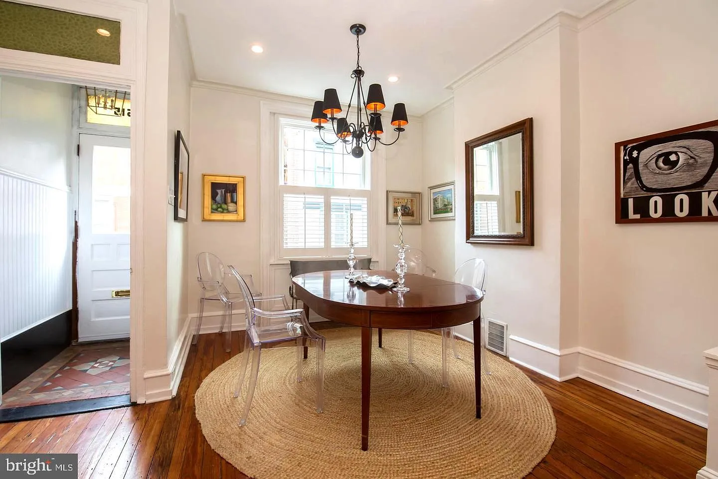 3 bed, 1.0 bath, 988 sqft, $2,850 — Photo 3