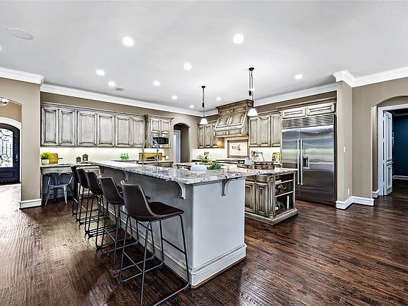 5th image of 4009 Sahara Ct
