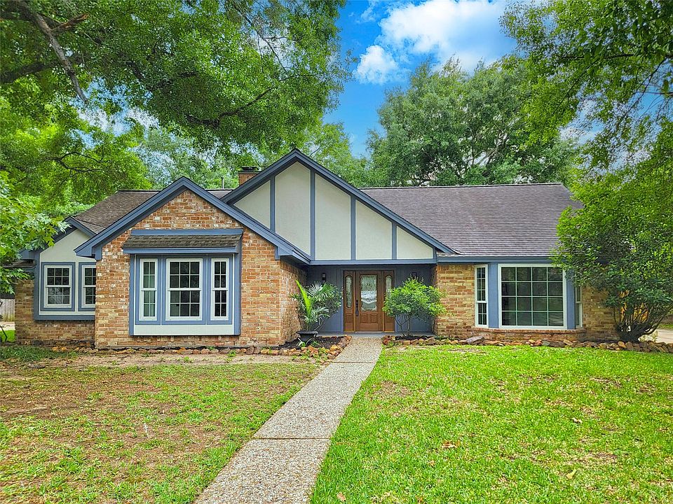 1st image of 2402 River Village Dr