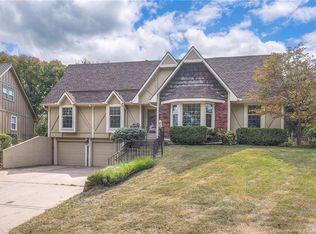 3631 NE Basswood Dr, Lees Summit, MO 64064