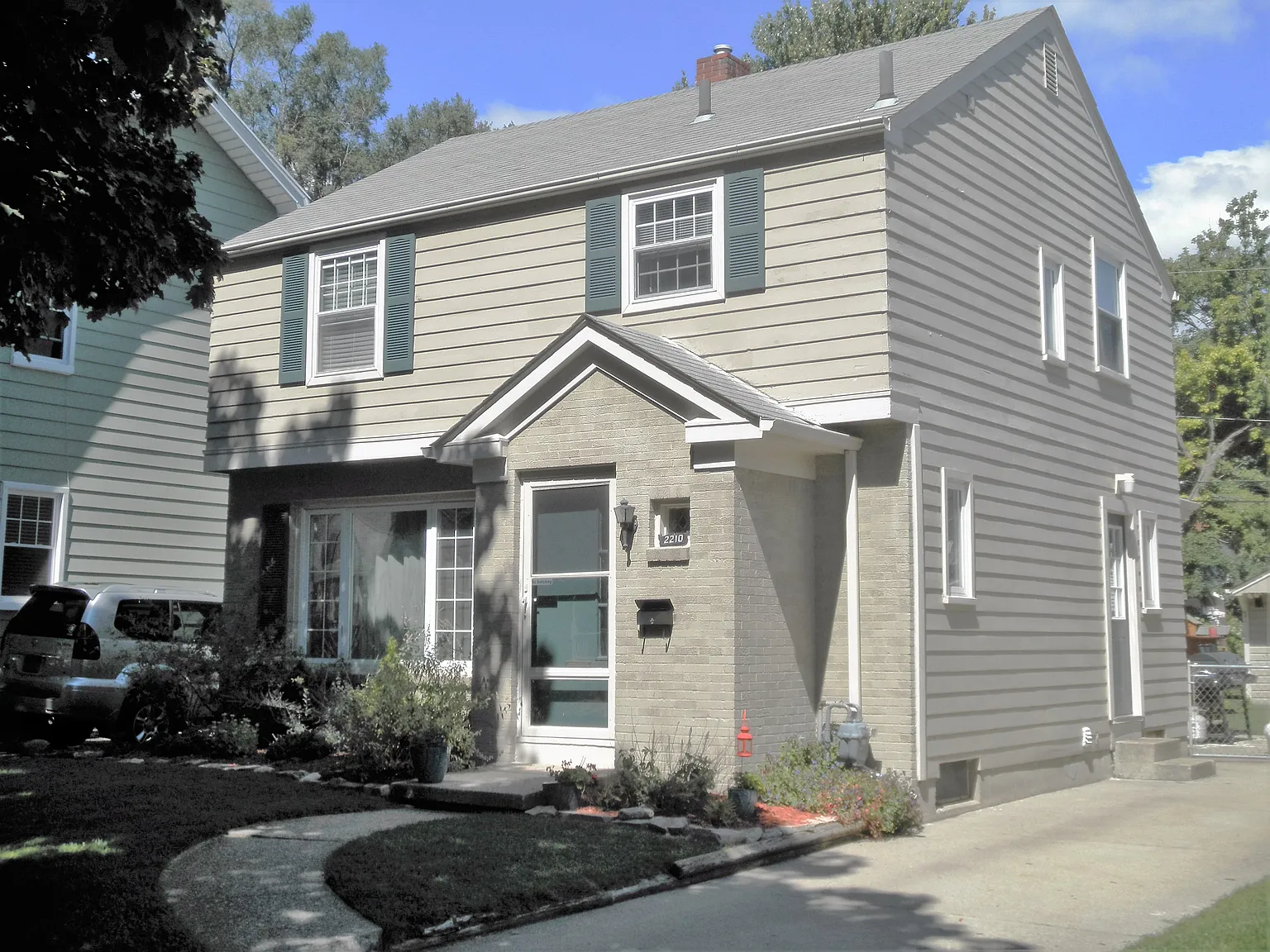 2210 Portsmouth Ave photo 1