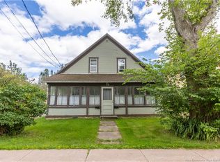 72 Salem St, Sackville, NB E4L 4J9