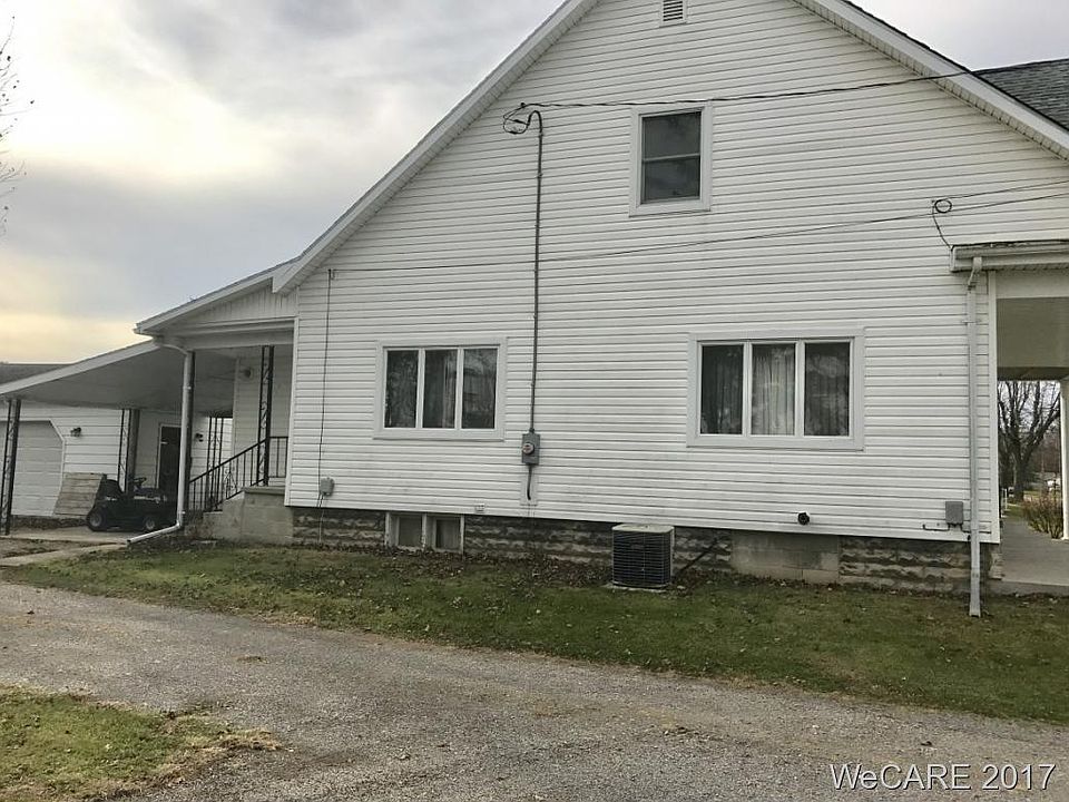 2nd image of 627 W 1st St