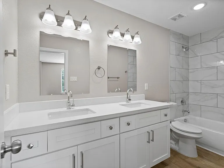 5423 Bacher St #B — Photo 26