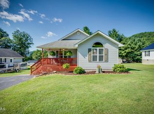 244 Harris St, Erwin, TN 37650