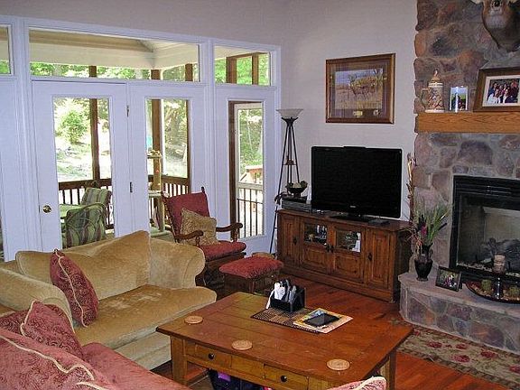 2nd image of 5267 Trevino Dr