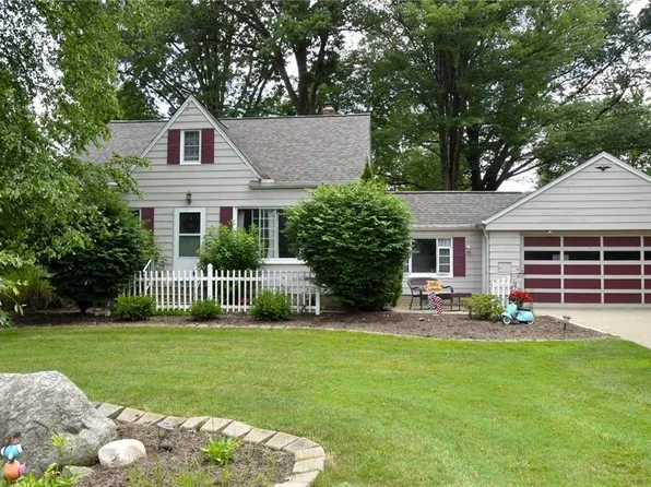 6708 Glenview Rd, Mayfield Village, OH 44143