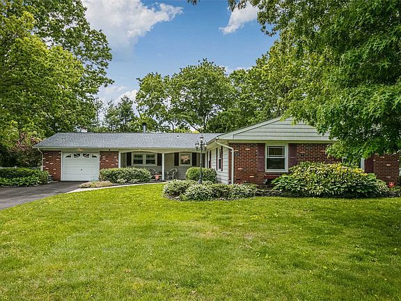 2nd image of 57 Wellsley Ln