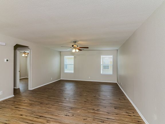 4th image of 8238 Willow Country