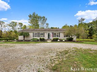 11689 Tj Ln, Lowell, MI 49331