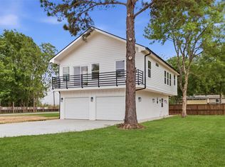 732 Azalea St, Prairie View, TX 77484