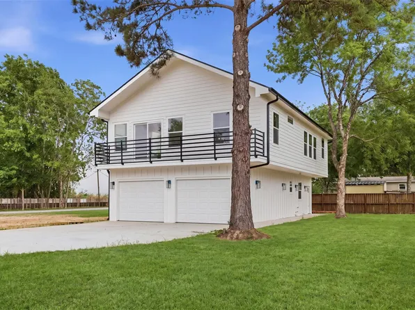 732 Azalea St, Prairie View, TX 77484