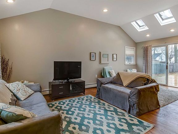 2nd image of 3 Audrey Ln
