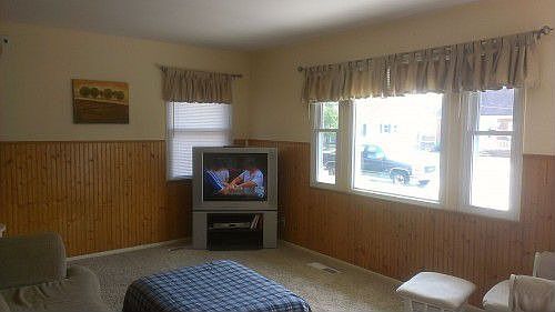 1st image of 94 Parkside Ave
