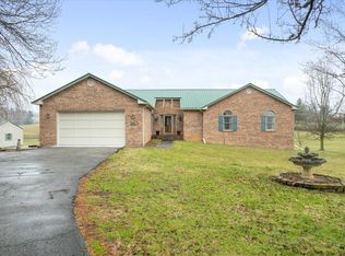 1940 Wetherburn Rd, Christiansburg, VA 24073