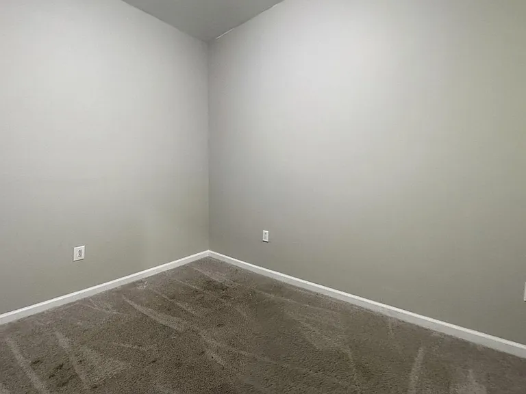 2307 N Cleveland St — Photo 10