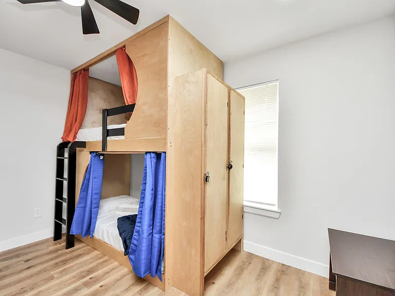 5115 Clay St — Photo 3