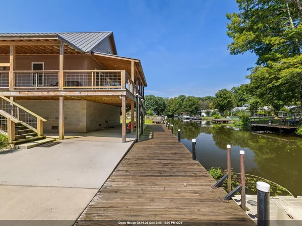 151 Bluffview Dr, Florence, AL 35634