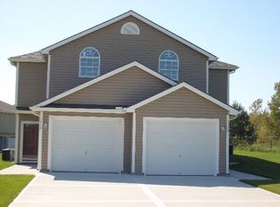 1534 SW Shelby Dr, Lees Summit, MO 64081