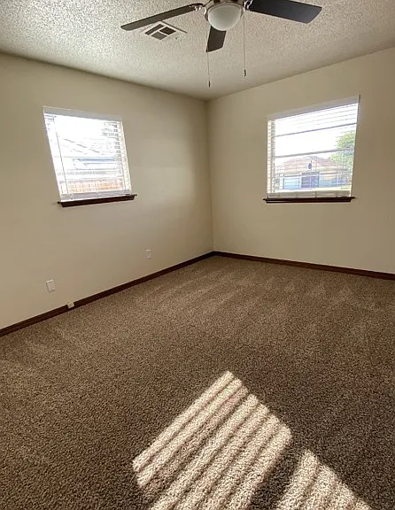 5709 NW Briarwood Dr — Photo 14